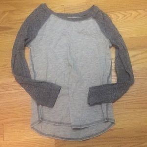 Gray long sleeve tee